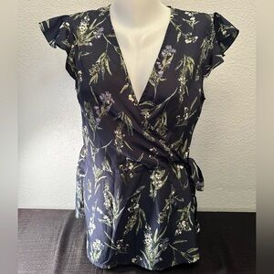 VERO Moda Wrap Around And Tie Blouse Size Large